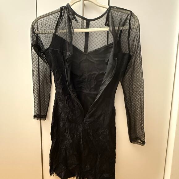 New Look black lace sheer sleeve mini dress - Picture 2 of 3